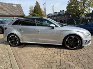 Foto 15 van Audi A3 Sportback 1.4 TFSI Ambiente Pro Line plus