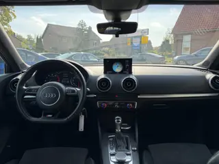 Foto 19 van Audi A3 Sportback 1.4 TFSI Ambiente Pro Line plus