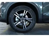 Foto 29 van Volvo XC40 B4 Plus Dark |Semi-Electrische Wegklapbare Trekhaak | Verwarmbare voorstoelen | achterban