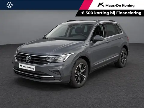 Volkswagen Tiguan 1.4 245pk DSG TSI eHybrid Life · Lederen Bekleding ·  Camera · Wegklapbare Trekhaa