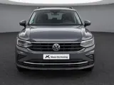 Foto 23 van Volkswagen Tiguan 1.4 245pk DSG TSI eHybrid Life · Lederen Bekleding ·  Camera · Wegklapbare Trekhaa