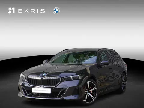 BMW 5 Serie Touring 530e xDrive | SoH 100% | M Sportpakket Pro | Trekhaak met elektrisch wegklapbare