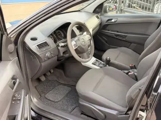 Foto 14 van Opel Astra 1.4 Selection 5-DEURS, AIRCO, ELEK-RAMEN, RADIO-CD-MP3-AUX, ISOFIX, AIRBAGS, CENT-VERGREN