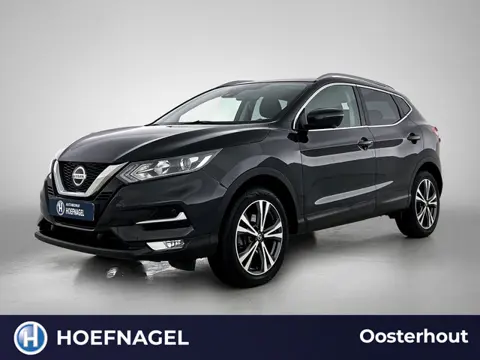 Nissan Qashqai 1.2 N-Connecta | Cruise control | Navigatie | 360° camera | Panoramadak | Parkeersens