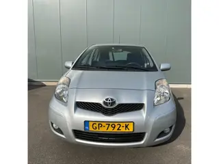 Foto 20 van Toyota Yaris 1.3 VVTi Aspiration AIRCO | ONDERHOUDSBOEKJE !