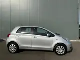 Foto 28 van Toyota Yaris 1.3 VVTi Aspiration AIRCO | ONDERHOUDSBOEKJE !
