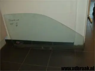 Mitsubishi Colt 3 deurs 1992-1996 Portierraam rechts
