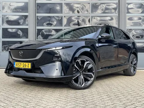 Mazda CX-6e Takumi 78 kWh NAVI | RONDOMZICHT CAMERA | PANORAMA-DAK | 21 INCH LMV | STOEL VERWARMING 