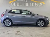 Foto 26 van Volkswagen Polo 1.0 TSI R-Line | Adaptive cruise | Stoelverwarming | IQ light | Camera | Clima |
