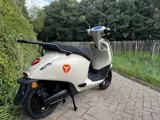 Foto 24 van Yadea Owin 25-45km Electrische Scooter NIEUW STIJLVOL BETAAL