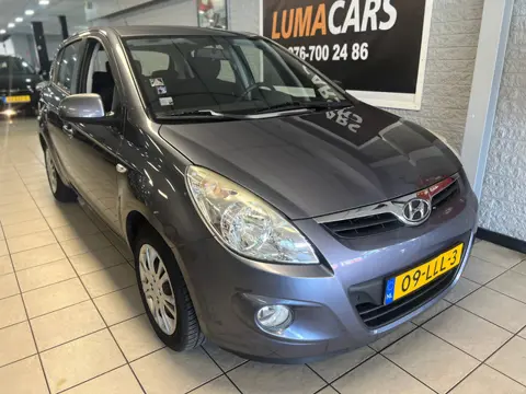 Hyundai I20 1.2i DynamicVersion | NW APK | Cruise | Trekhaak
