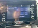 Foto 28 van Toyota Yaris 1.5 Hybrid First Edition Keyless start | LMV | Navi