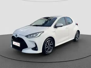 Foto 11 van Toyota Yaris 1.5 Hybrid First Edition Keyless start | LMV | Navi