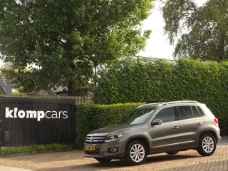 Foto 20 van Volkswagen Tiguan 1.4 TSI Lounge | Camera | Cruise | All-season | Stoelverw. | Elekspieg.