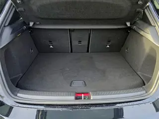 Foto 16 van Mercedes-Benz A-Klasse 250 e Star Edition AMG Line - 165 Pk - Euro 6 - Navi - Sfeerverlichting