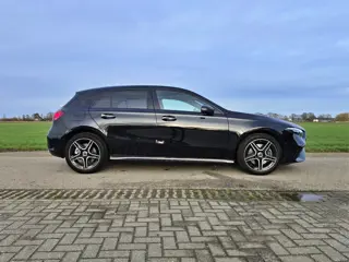 Foto 18 van Mercedes-Benz A-Klasse 250 e Star Edition AMG Line - 165 Pk - Euro 6 - Navi - Sfeerverlichting