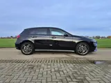 Foto 28 van Mercedes-Benz A-Klasse 250 e Star Edition AMG Line - 165 Pk - Euro 6 - Navi - Sfeerverlichting