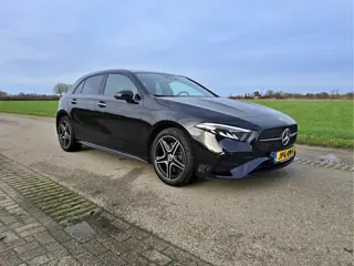 Foto 19 van Mercedes-Benz A-Klasse 250 e Star Edition AMG Line - 165 Pk - Euro 6 - Navi - Sfeerverlichting