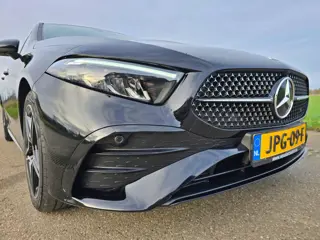 Foto 20 van Mercedes-Benz A-Klasse 250 e Star Edition AMG Line - 165 Pk - Euro 6 - Navi - Sfeerverlichting