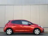 Foto 21 van Peugeot 208 1.2 - navi - automaat - nap! - airco -
