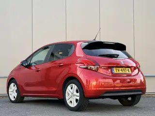 Foto 14 van Peugeot 208 1.2 - navi - automaat - nap! - airco -