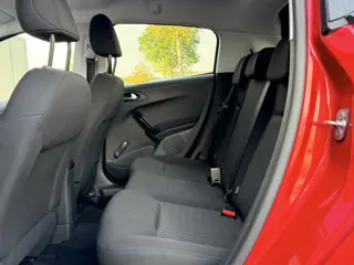 Foto 19 van Peugeot 208 1.2 - navi - automaat - nap! - airco -