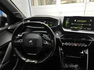 Foto 16 van Peugeot 208 1.2 PureTech GT Pack Inclusief Afleveringskosten