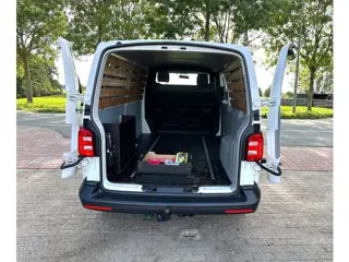 Foto 20 van Volkswagen Transporter 2.0 TDI L2H1 Highline AUTOMAAT MARGE
