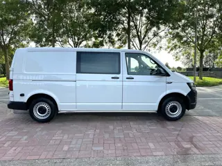 Foto 17 van Volkswagen Transporter 2.0 TDI L2H1 Highline AUTOMAAT MARGE