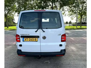 Foto 15 van Volkswagen Transporter 2.0 TDI L2H1 Highline AUTOMAAT MARGE