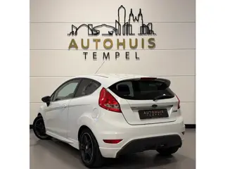 Foto 14 van Ford Fiesta 1.25 Trend Airco Climate Elektrische Ramen 15Inch