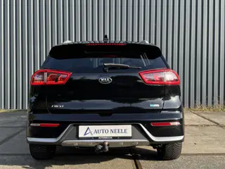 Foto 13 van Kia Niro 1.6 GDi Hybrid Edition 1e eigenaar, Trekhaak, Panoramadak