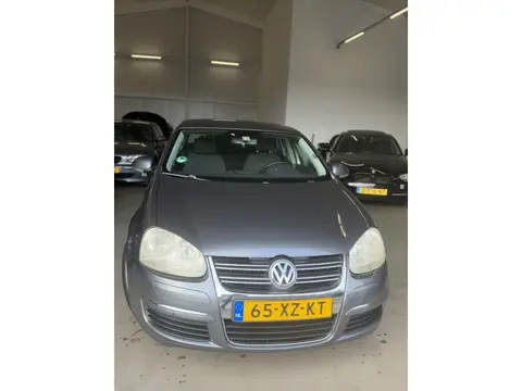 Volkswagen Jetta 1.6 | Trekhaak | Airco | Tweede Eigenaar !