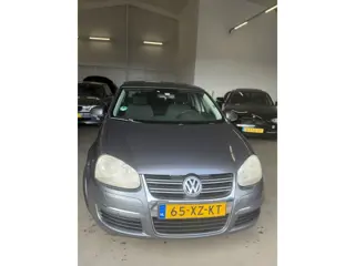 Volkswagen Jetta 1.6 | Trekhaak | Airco | Tweede Eigenaar !