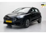 Foto 21 van Ford Fiesta 1.0 EcoBoost 125PK Hybrid Titanium NL-auto [ Carplay LED Draadloze Telefoonlader Parkeer