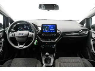 Foto 16 van Ford Fiesta 1.0 EcoBoost 125PK Hybrid Titanium NL-auto [ Carplay LED Draadloze Telefoonlader Parkeer