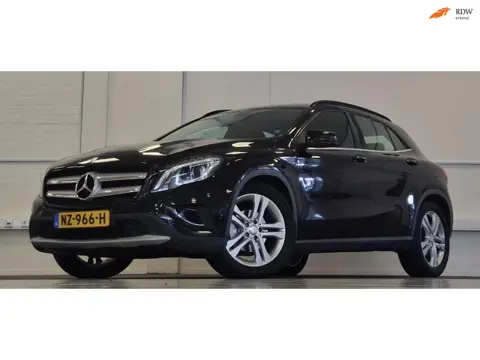 Mercedes-Benz GLA-klasse 200 Edition 1 Automaat Navi Xenon Leder Mooi!