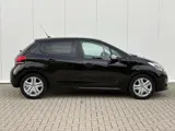 Foto 24 van Peugeot 208 1.2 PureTech Signature  | extreem lage km stand | stoelverwarming | carplay | Heel netje