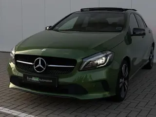 Foto 13 van Mercedes-Benz A-klasse A 160 Urban Exclusive | Night Package  | Panorama | Lederen bekleding