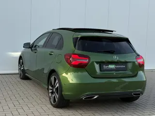 Foto 16 van Mercedes-Benz A-klasse A 160 Urban Exclusive | Night Package  | Panorama | Lederen bekleding