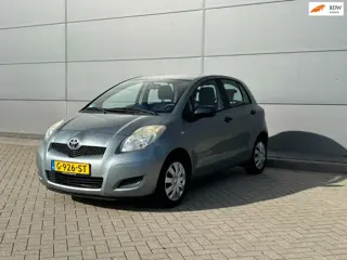 Foto 11 van Toyota Yaris 1.0 VVTi Acces Airco| 5Drs