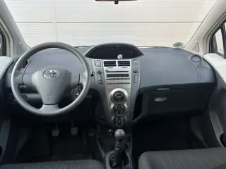 Foto 12 van Toyota Yaris 1.0 VVTi Acces Airco| 5Drs