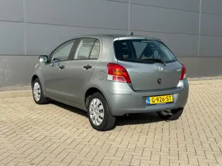 Foto 17 van Toyota Yaris 1.0 VVTi Acces Airco| 5Drs