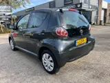 Foto 26 van Toyota Aygo 1.0 VVT-i Comfort - Airco - elektr ramen - 5Drs