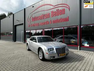 Chrysler 300C 5.7 V8 HEMI / Clima / Navi / Leder / Trekhaak / Memory /