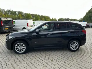 Foto 14 van BMW X1 SDrive18d High Executive / Automaat / Trekhaak / Navi / Cruise / Stoelver. /
