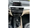 Foto 21 van BMW X1 SDrive18d High Executive / Automaat / Trekhaak / Navi / Cruise / Stoelver. /