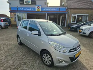Foto 12 van HYUNDAI I10 1.1 i-Drive Cool RADIO CD/AIRCO/CENTR.VERGR/ELEC.RAMEN VOOR