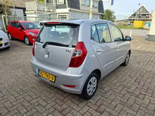 Foto 17 van HYUNDAI I10 1.1 i-Drive Cool RADIO CD/AIRCO/CENTR.VERGR/ELEC.RAMEN VOOR