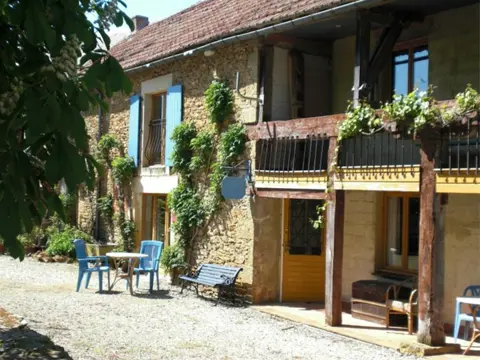 Naturist gite/appartement met zwembad